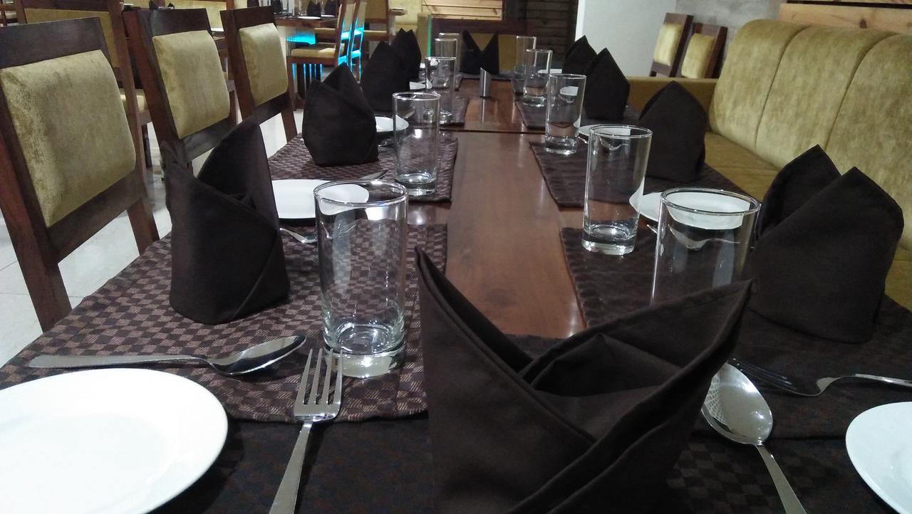 Hotel Neelam Ludhiana Exterior photo