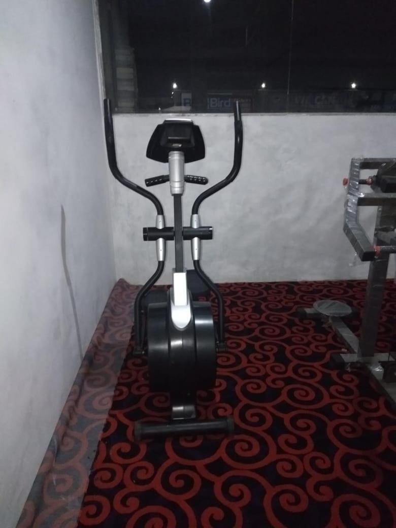 Hotel Neelam Ludhiana Exterior photo